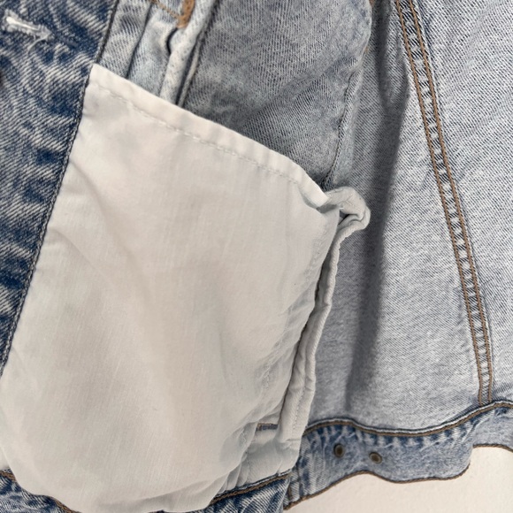 American Eagle Outfitters Blue Cropped Jean Jacket - Picture 3 of 8